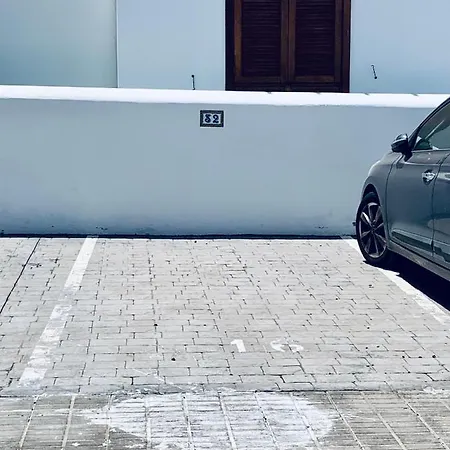 Lovely Casa Felicidad, Swimming Pool, Wifi X Private Garden Nyaraló