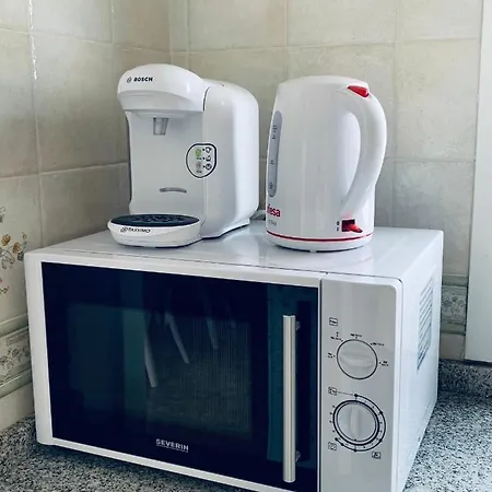 Lovely Casa Felicidad, Swimming Pool, Wifi X Private Garden Nyaraló