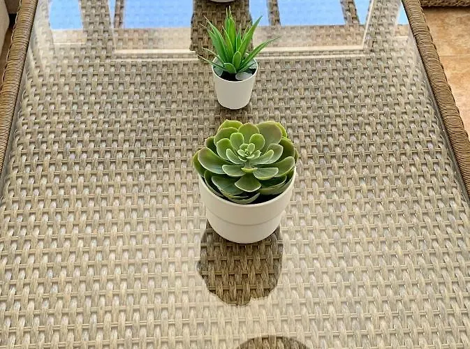 Lovely Casa Felicidad, Swimming Pool, Wifi X Private Garden *