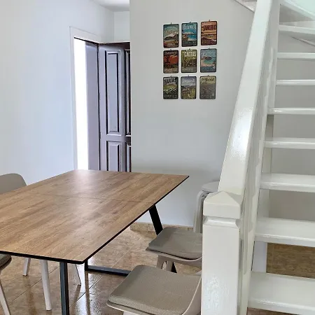 Lovely Casa Felicidad, Swimming Pool, Wifi X Private Garden