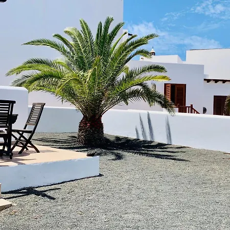 Lovely Casa Felicidad, Swimming Pool, Wifi X Private Garden בית נופש פלאיה בלנקה