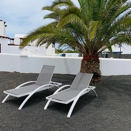 Lovely Casa Felicidad, Swimming Pool, Wifi X Private Garden