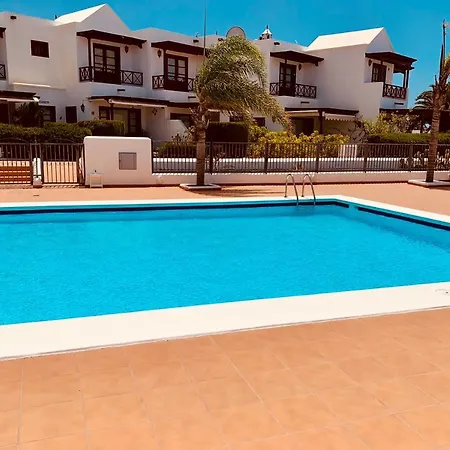 Lovely Casa Felicidad, Swimming Pool, Wifi X Private Garden *