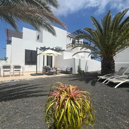 Dom wakacyjny Lovely Casa Felicidad, Swimming Pool, Wifi X Private Garden *