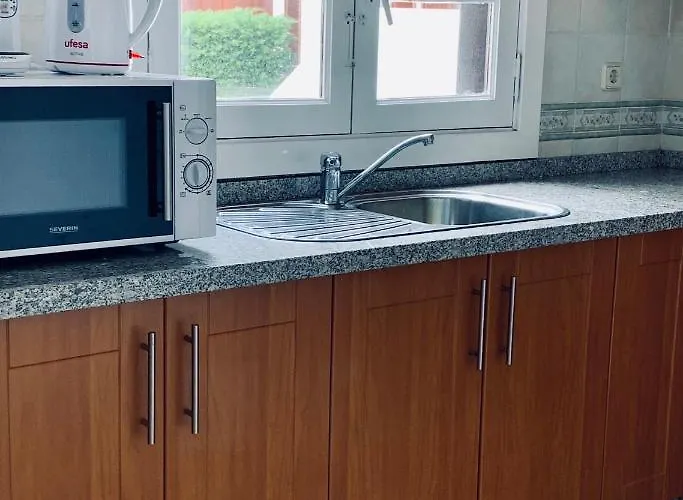 Dom wakacyjny Lovely Casa Felicidad, Swimming Pool, Wifi X Private Garden *