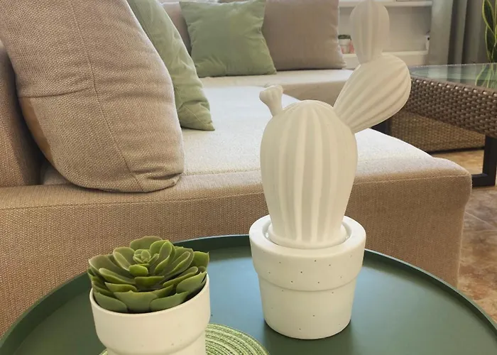 Lovely Casa Felicidad, Swimming Pool, Wifi X Private Garden