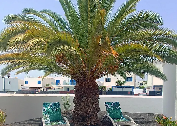 Lovely Casa Felicidad, Swimming Pool, Wifi X Private Garden * Playa Blanca (Lanzarote)