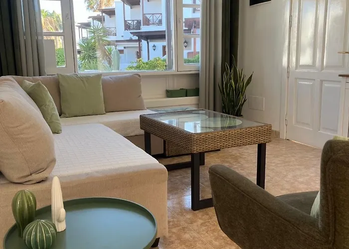 Lovely Casa Felicidad, Swimming Pool, Wifi X Private Garden Dom wakacyjny Playa Blanca (Lanzarote)