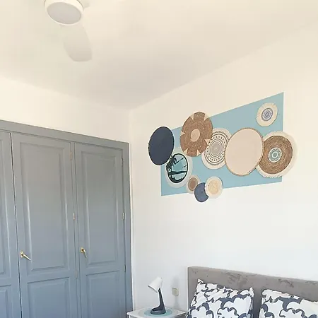 Lovely Casa Felicidad, Swimming Pool, Wifi X Private Garden Holiday home *