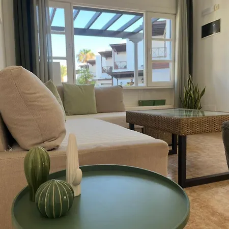 Holiday home Lovely Casa Felicidad, Swimming Pool, Wifi X Private Garden