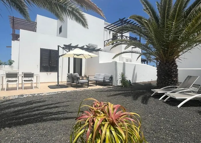 Feriehus Lovely Casa Felicidad, Swimming Pool, Wifi X Private Garden *